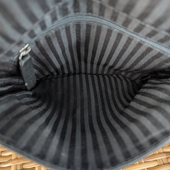 Jack Georges Voyager Black Pebbled Leather Crossbody Shoulder Bag - Picture 10 of 13